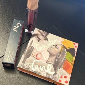 Pley Lip gloss with make up palette